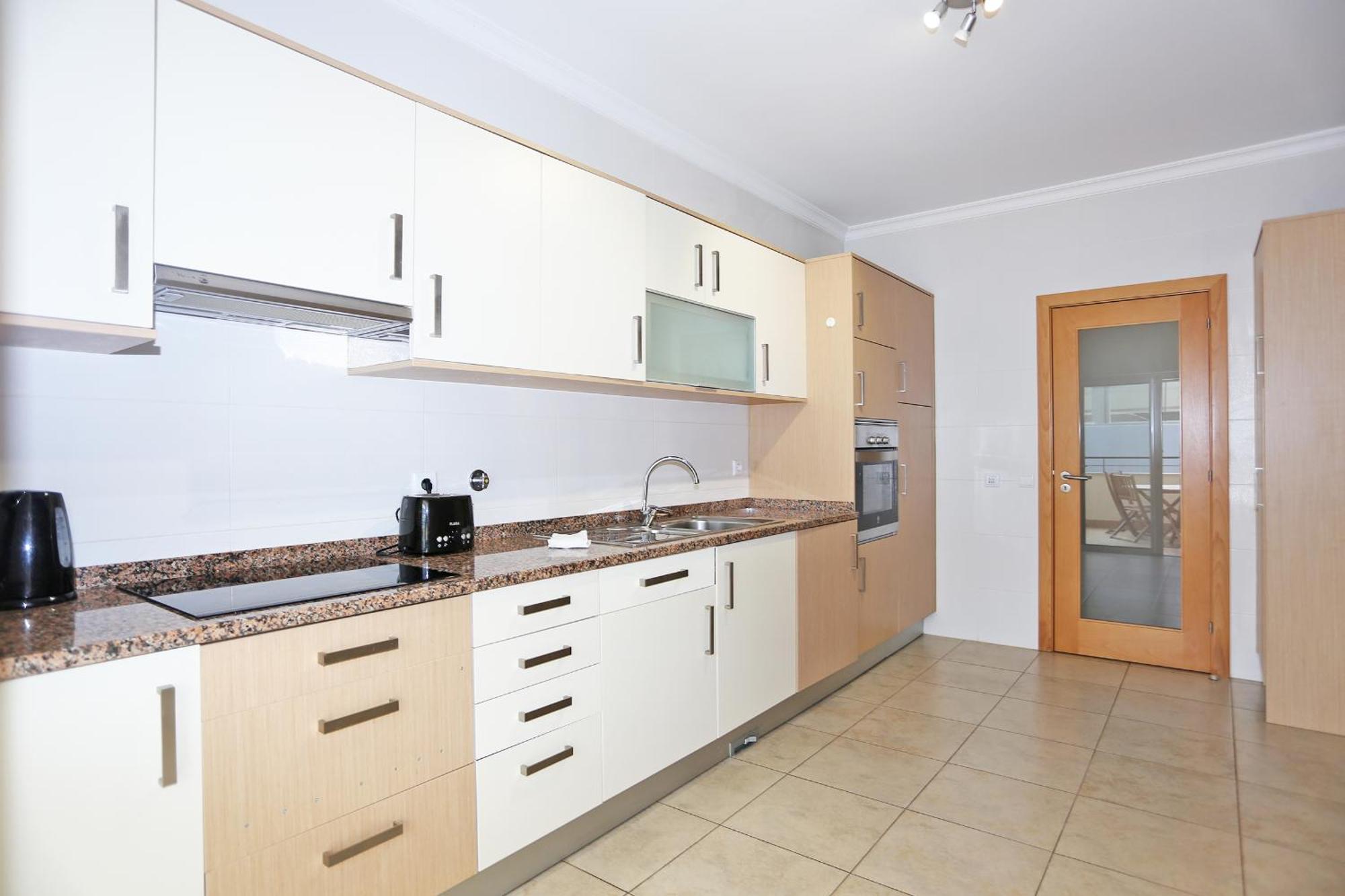 לאגוּ‏ש A04 - Large Modern 1 Bed Apartment With Pool מראה חיצוני תמונה