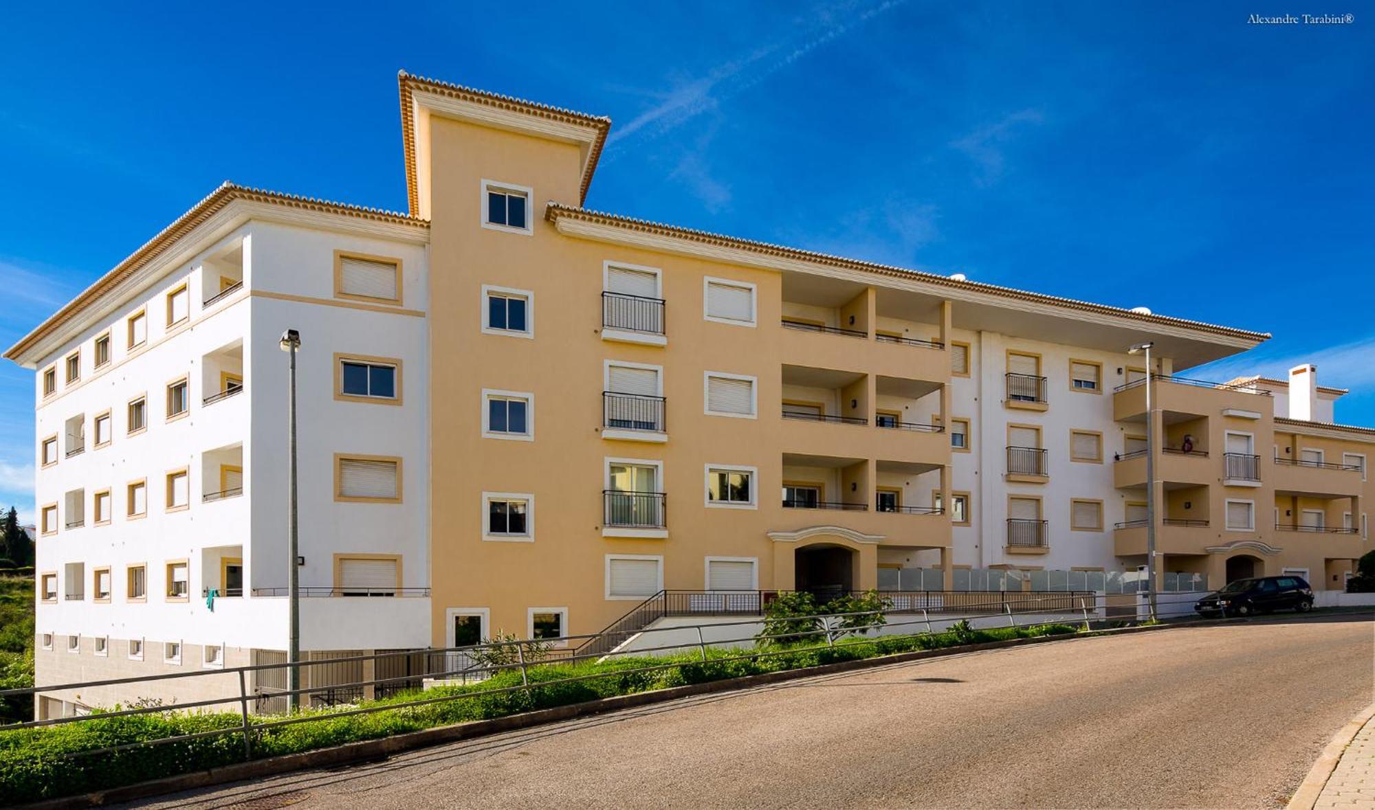 לאגוּ‏ש A04 - Large Modern 1 Bed Apartment With Pool מראה חיצוני תמונה