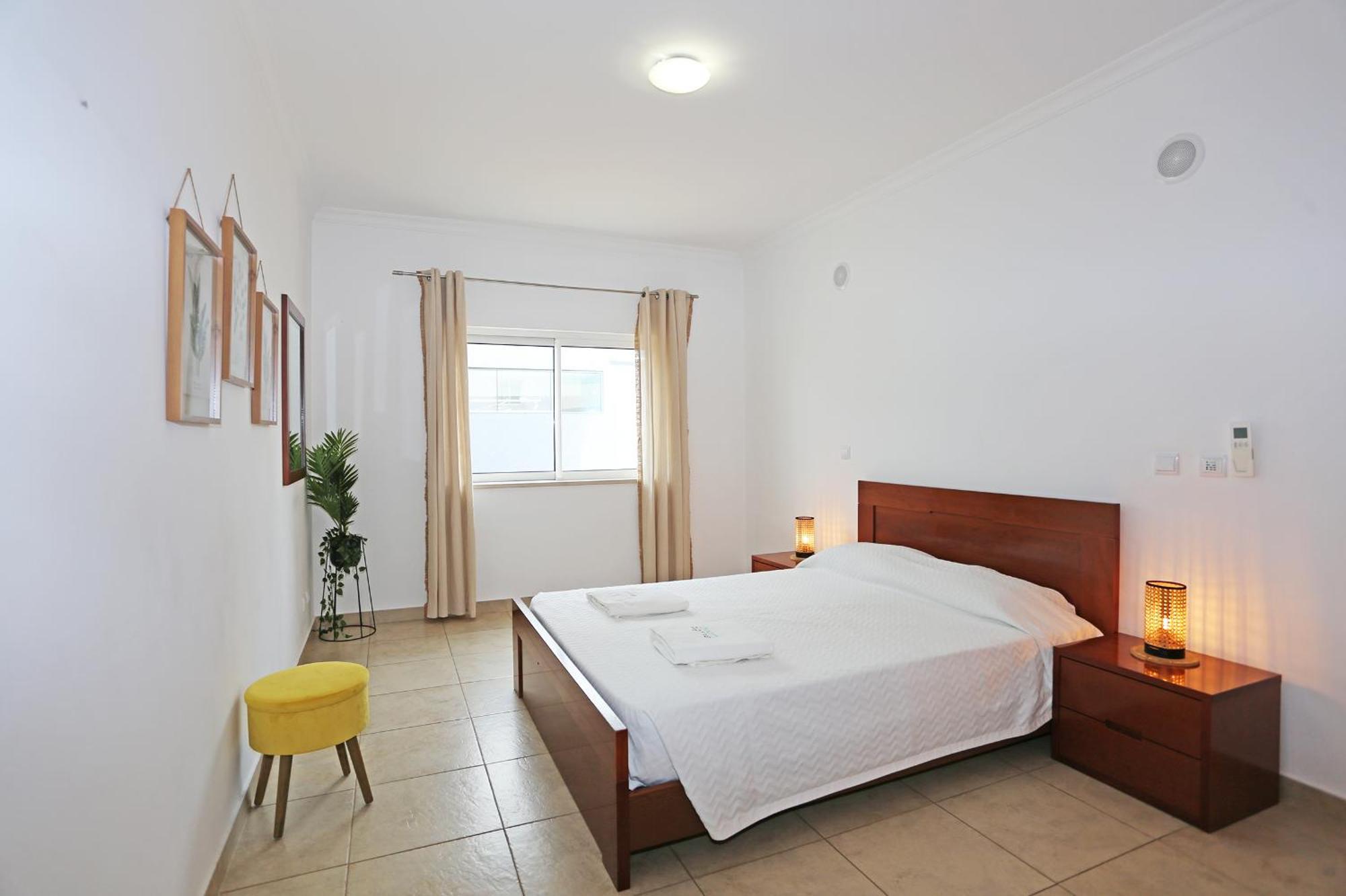 לאגוּ‏ש A04 - Large Modern 1 Bed Apartment With Pool מראה חיצוני תמונה