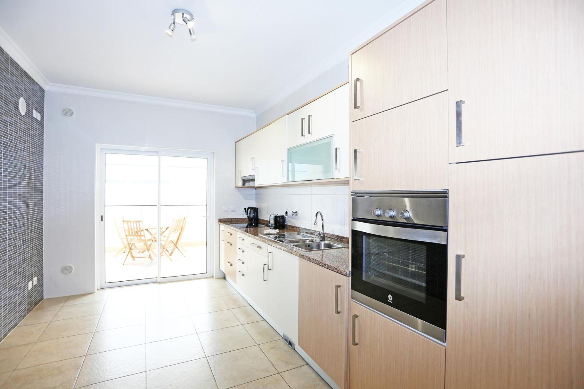 לאגוּ‏ש A04 - Large Modern 1 Bed Apartment With Pool מראה חיצוני תמונה